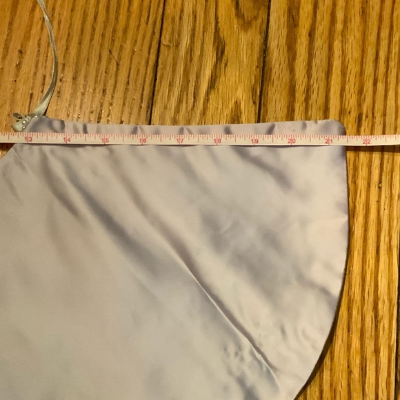 Vintage lace and pearl mini cape - Picture 11 of 14